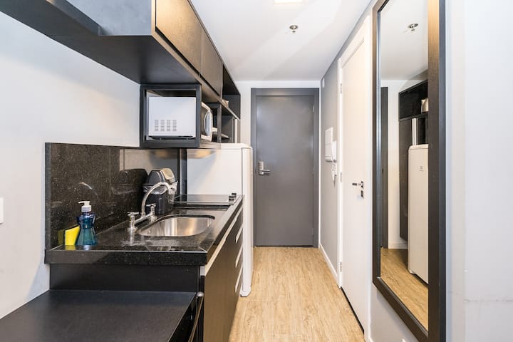 411 Studio Compacto E Funcional. - Curitiba