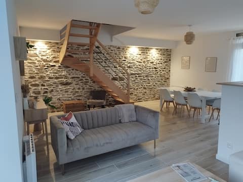 House 8/9 people 
Cesson Sévigné