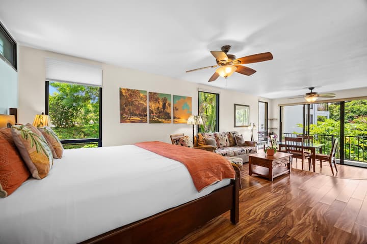 Luxury linens on the comfortable king size bed