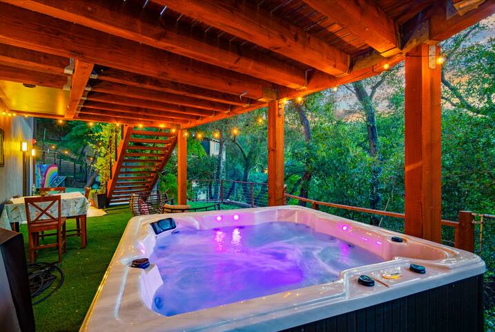 forest view, jacuzzi, 5 bedrooms gallery image 3