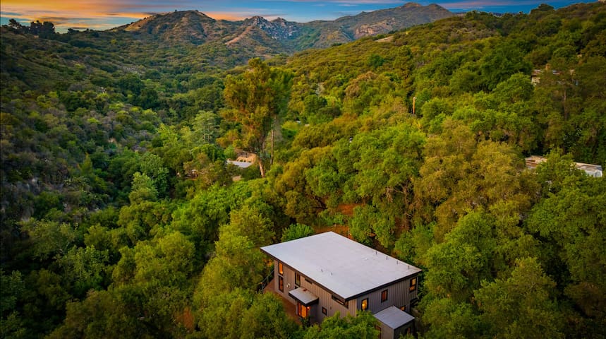 forest view, jacuzzi, 5 bedrooms