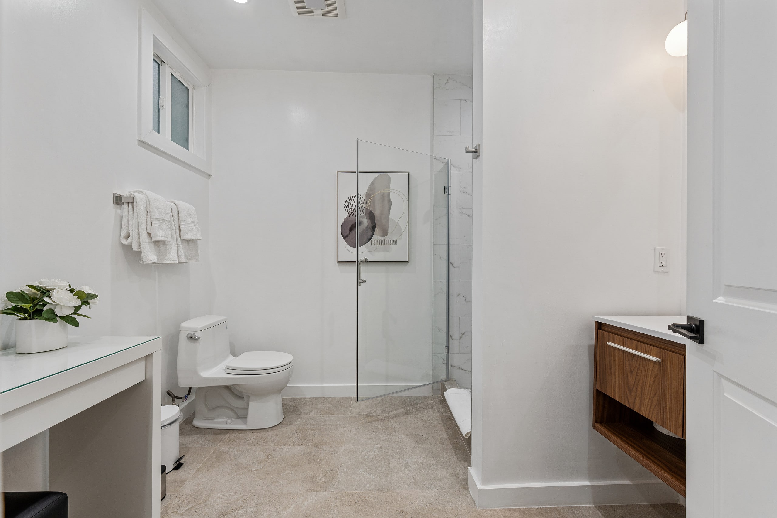 Home in San Francisco · ★4.98 · 5 bedrooms · 5 beds · 5 baths - Image 23
