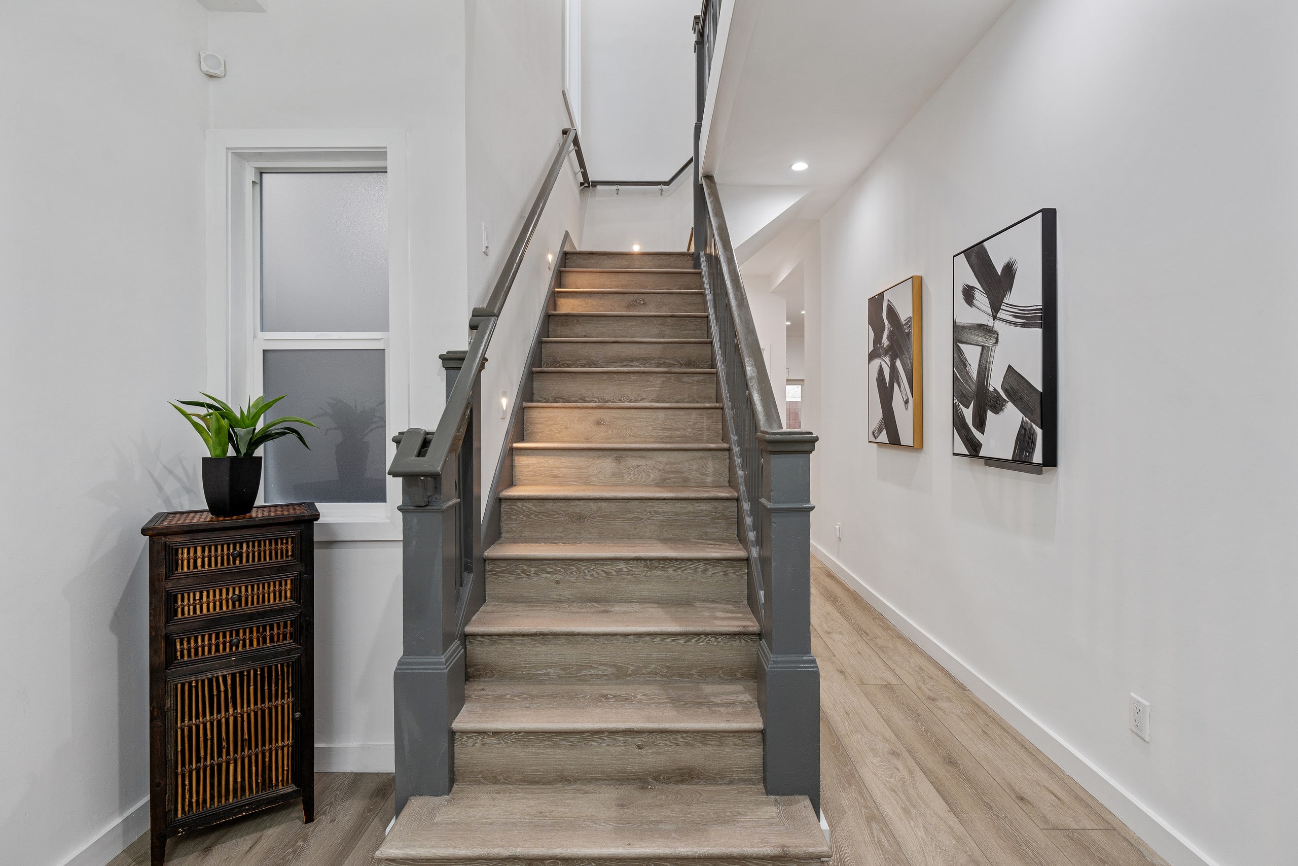 Home in San Francisco · ★4.98 · 5 bedrooms · 5 beds · 5 baths - Image 33