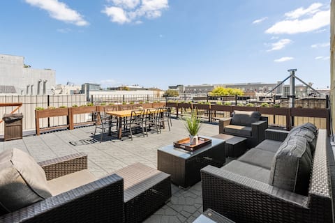 Rooftop Terrace Movie|Game Room