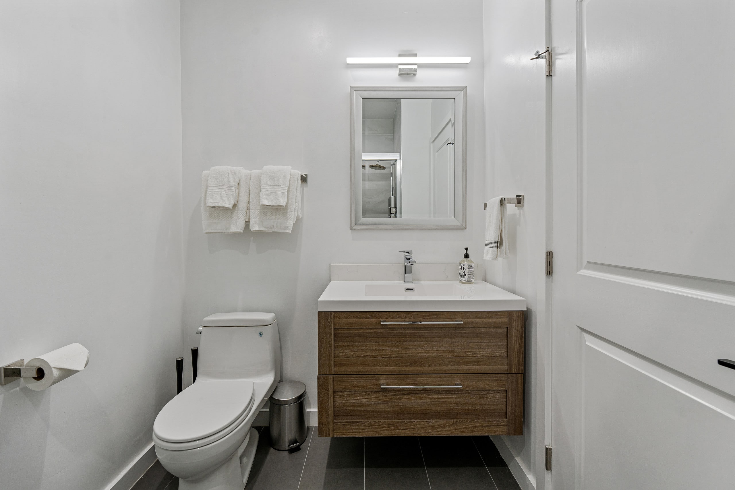 Home in San Francisco · ★4.98 · 5 bedrooms · 5 beds · 5 baths - Image 26
