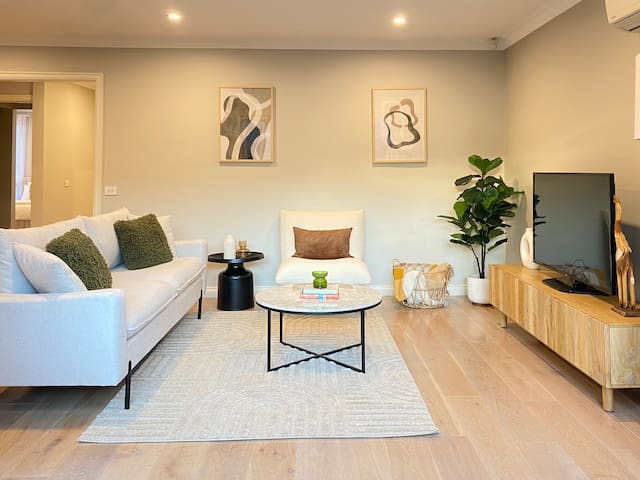 A Sylvia Home in Deepdene