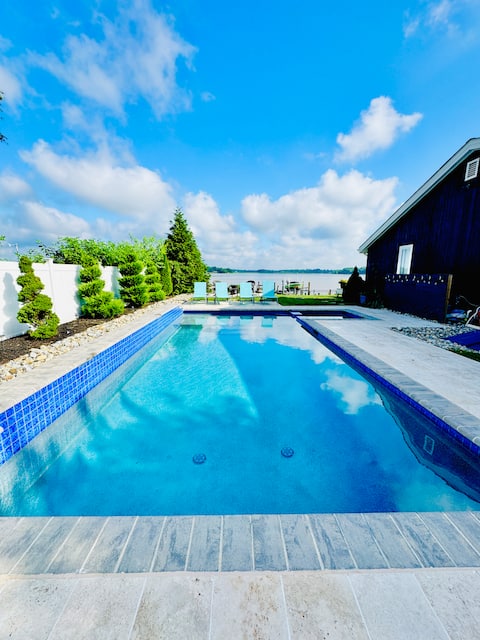 Breathtaking Waterfront w/pool and private dock