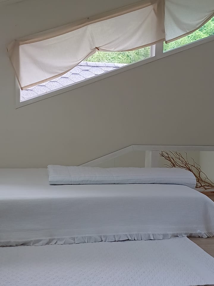 Schlafzimmer 2