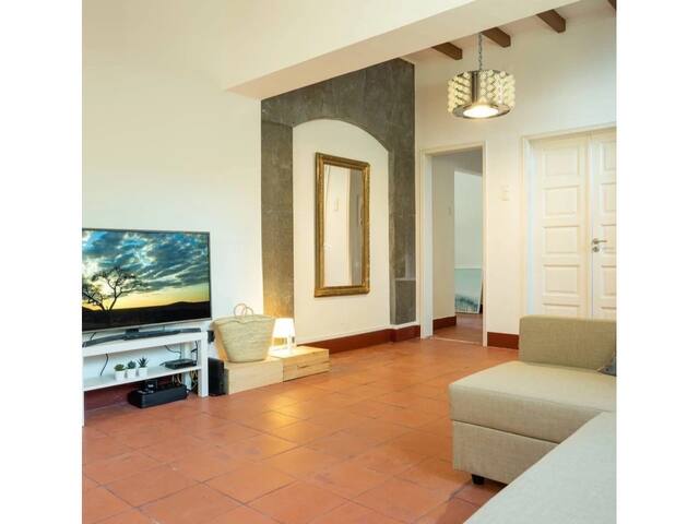 Ideal House for Lisbon & Cascais gallery image 5