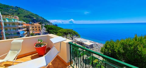 Beachfront Home w/SeaViews Terrace • Sea Breeze