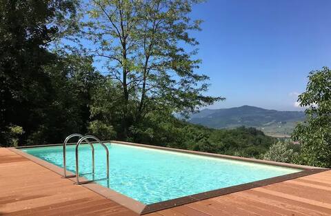 Ancient Tuscan Rural Residence