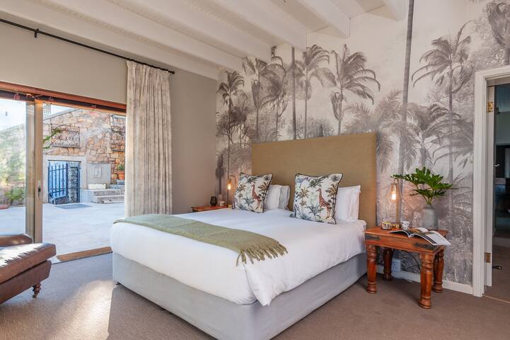 Tuscany in Camps Bay gallery image 4