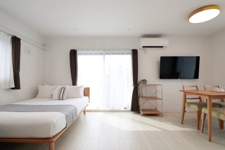 4-Min to Station/Family Suite/Large Terrace/Wi-Fi gallery image 2