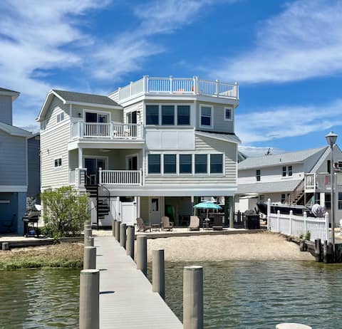 Beautiful Waterfront Home on LBI!