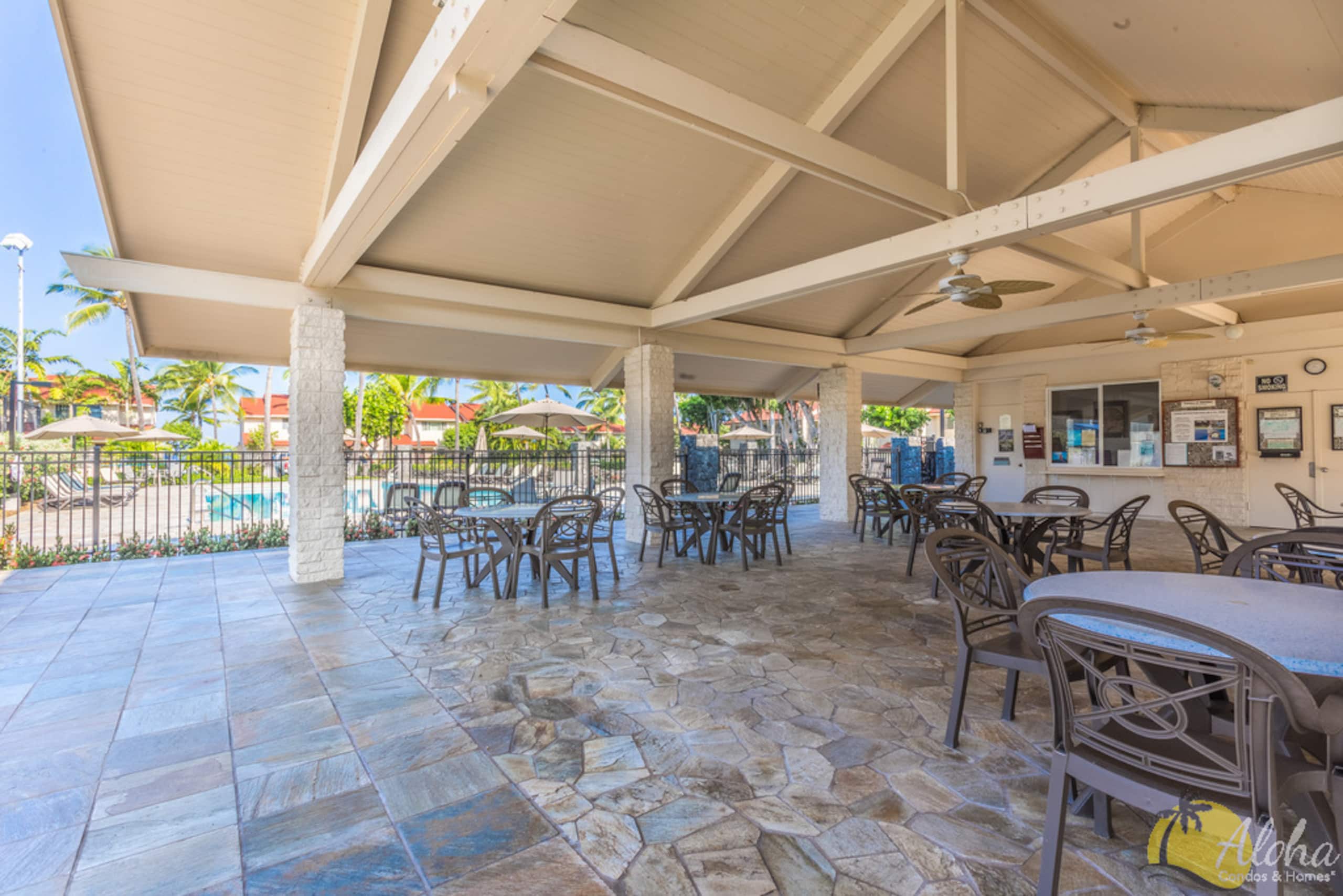 Relax! Surfing & Racquet Club 5-201 - Image 35