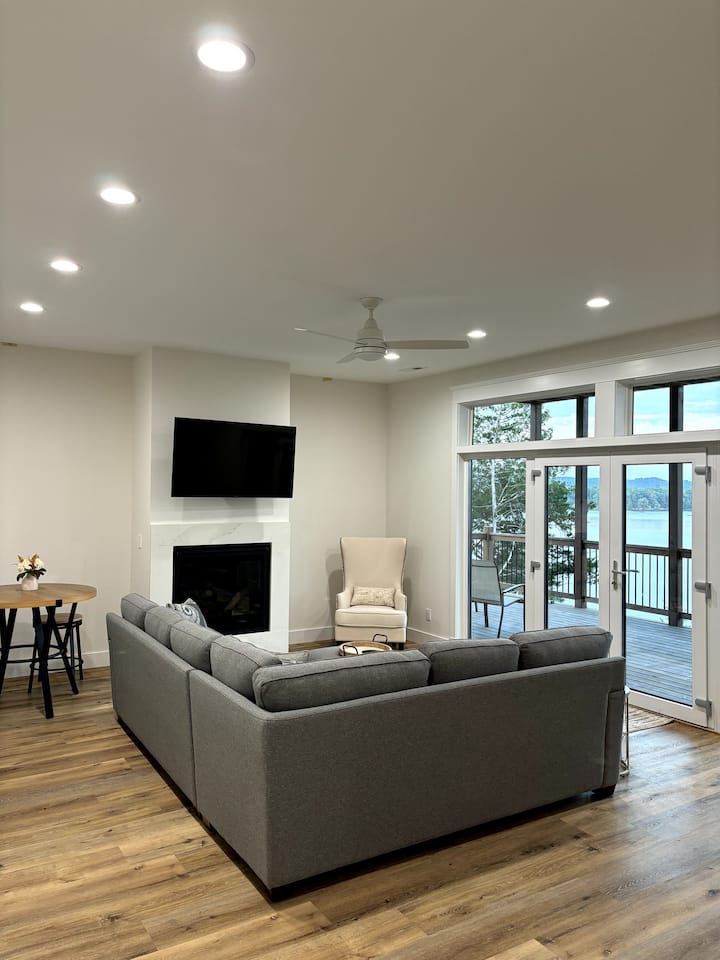 Living room 2