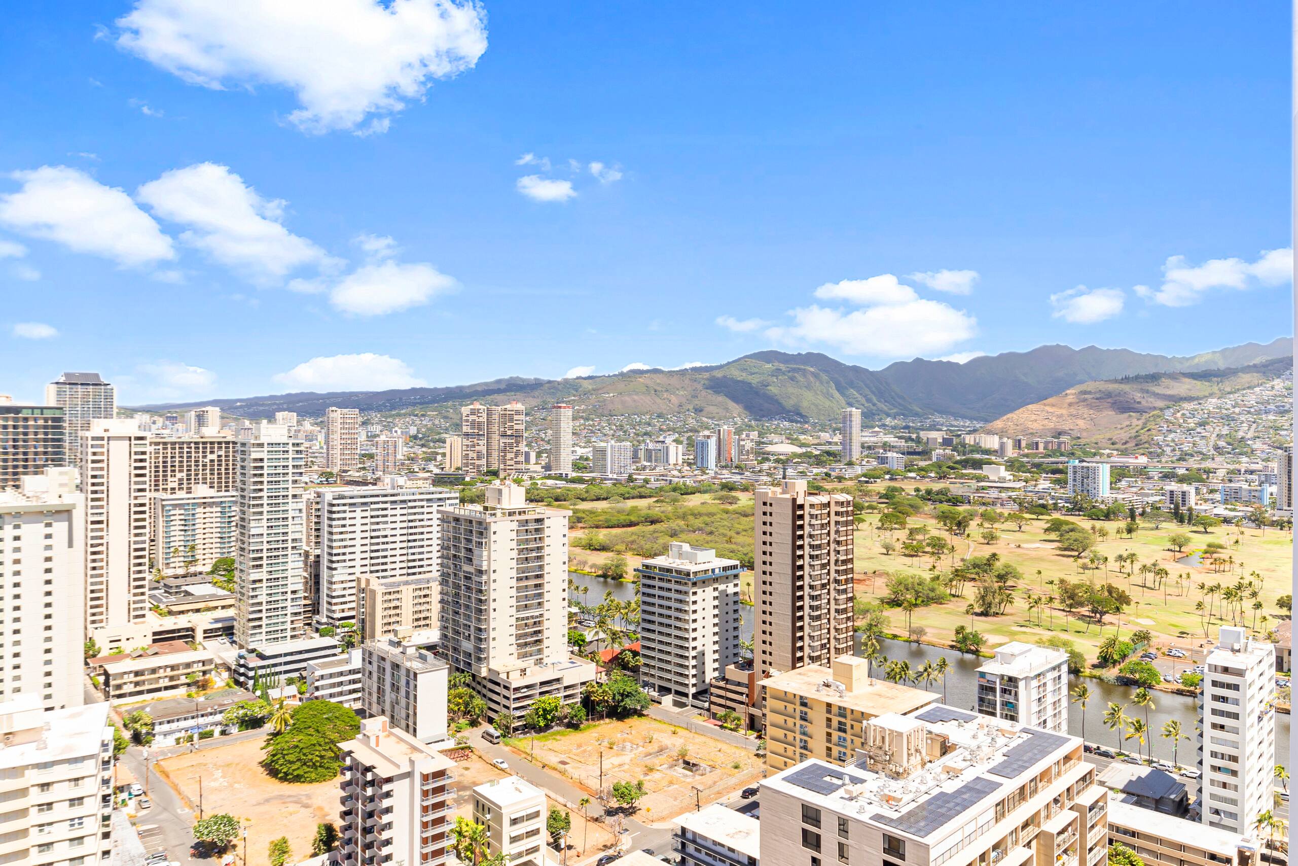 Deluxe Ocean View Free Parking Waikiki 3204-T1 - Image 15