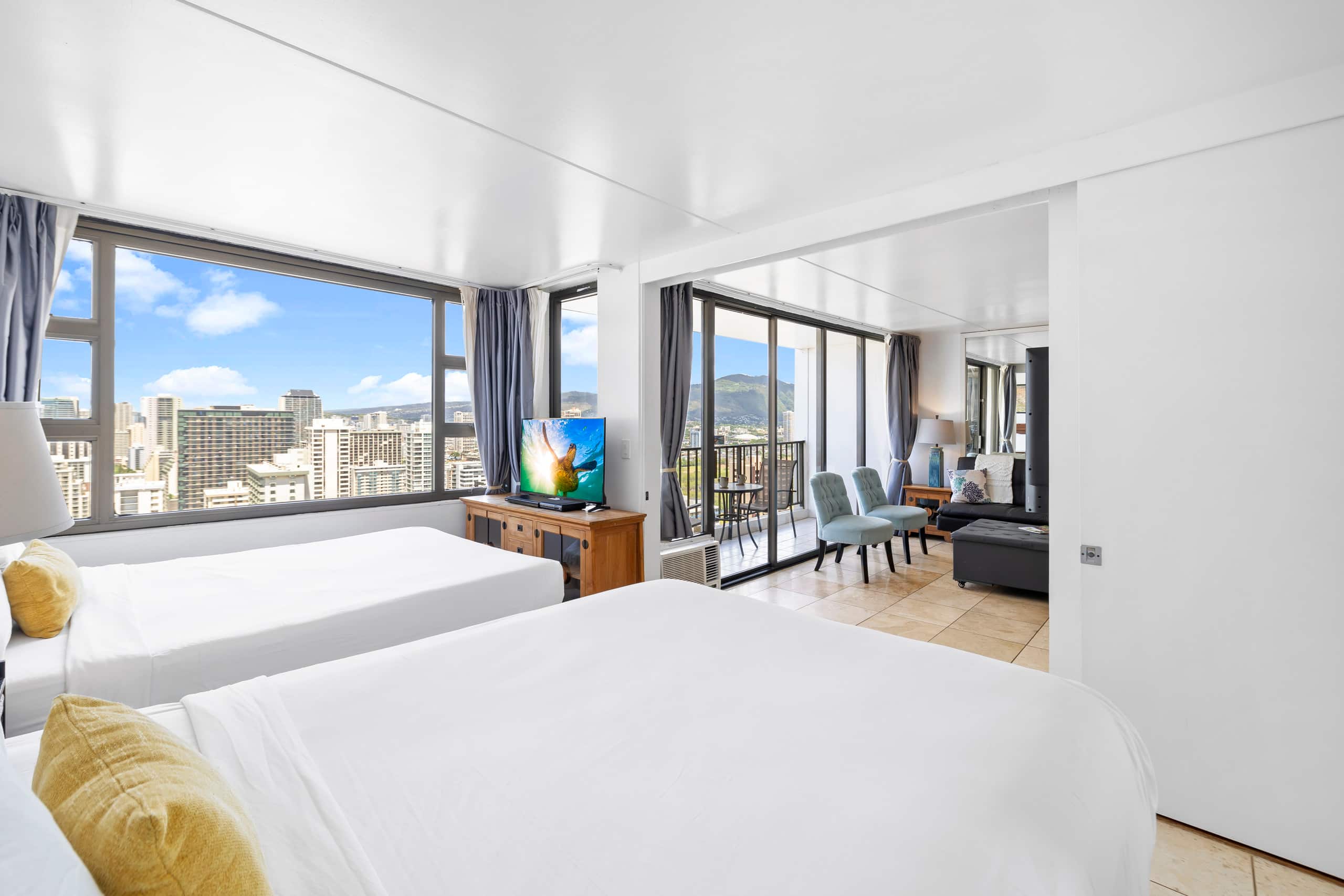 Deluxe Ocean View Free Parking Waikiki 3204-T1 - Image 11