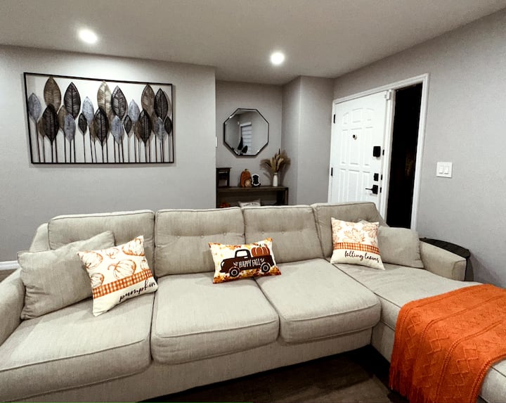 Cozy 2 Bedroom Modern Farmhouse In Miami - Kendall, FL