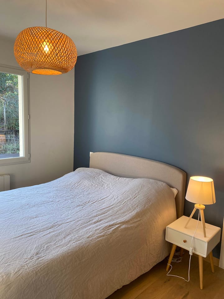 Táto izba má 160 cm posteľ.