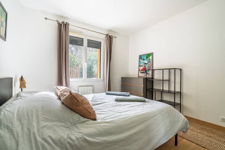 Táto izba má 140 cm posteľ. 