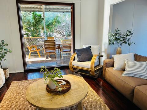 Popular Airbnb listing: Exmouth Oasis in Exmouth