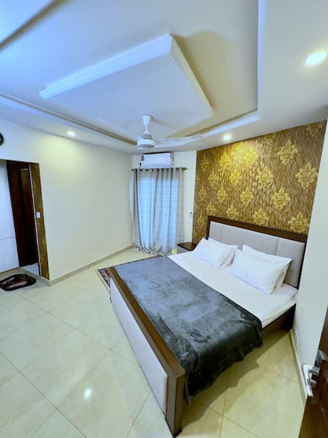 3 Bedroom Apartment/Family Friendly