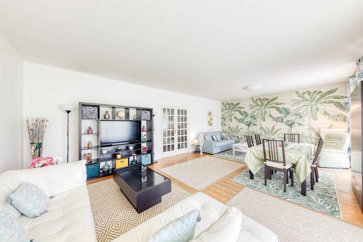 Popular Airbnb listing: Available - 5mn Paris, 6 people, Terrace, Garden in Maisons Alfort