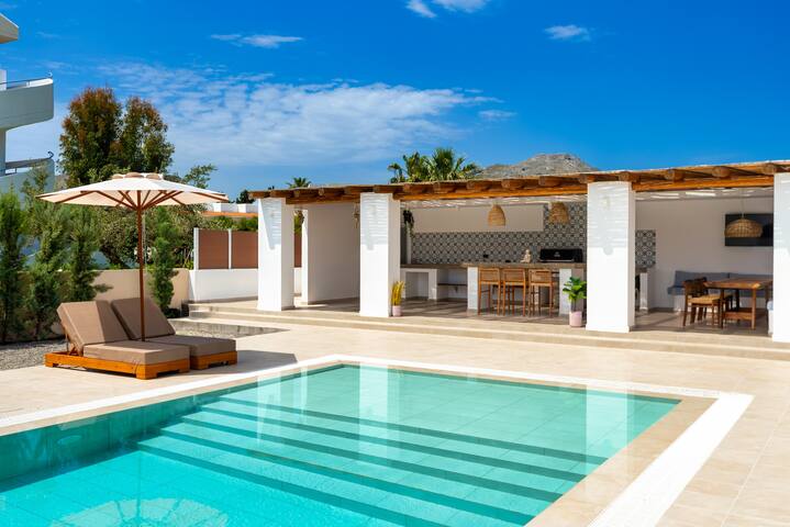 Johannes Luxury Villas gallery image 3