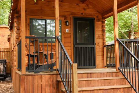 Tiny Home | One Bedroom with HOT TUB