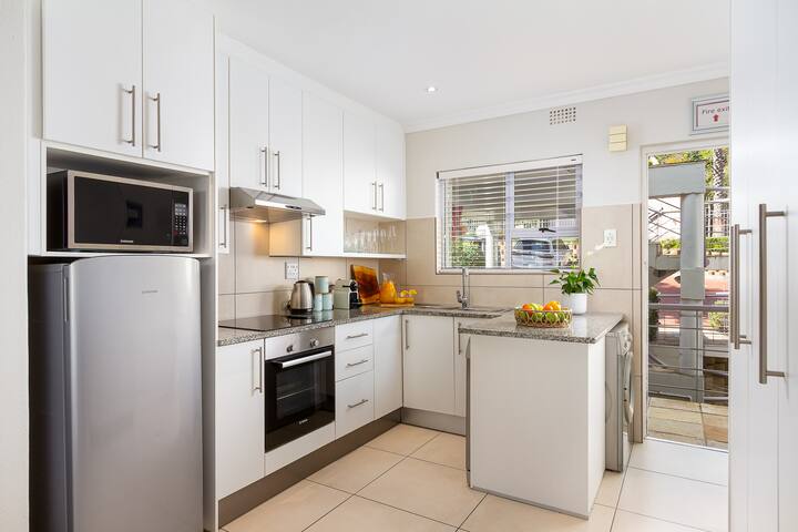 Breathtaking Sunset Views From Balcony gallery image 5