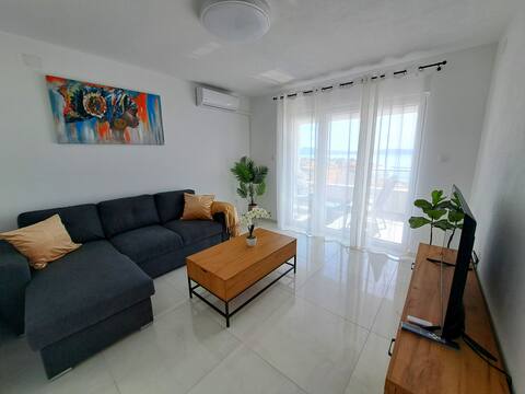 Top performing Airbnb: Apartment Fran in Selce