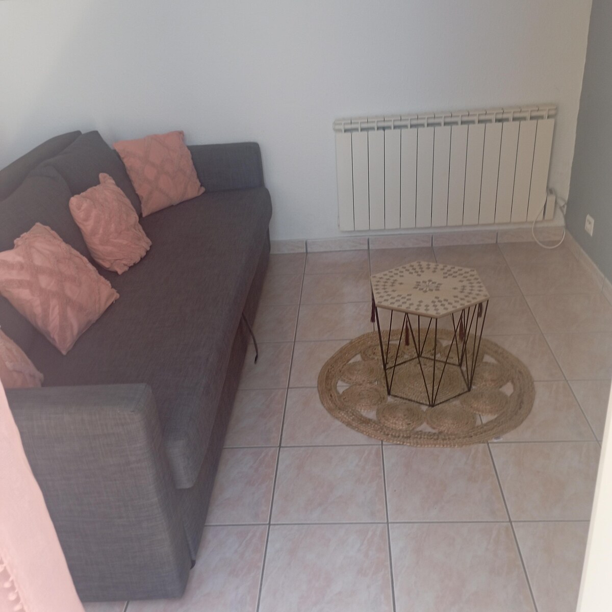 Top Airbnb: Beachfront air-conditioned apartment, ground floor terrace à Le Barcarès