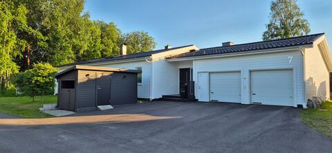Quiet home close to town & Nolia