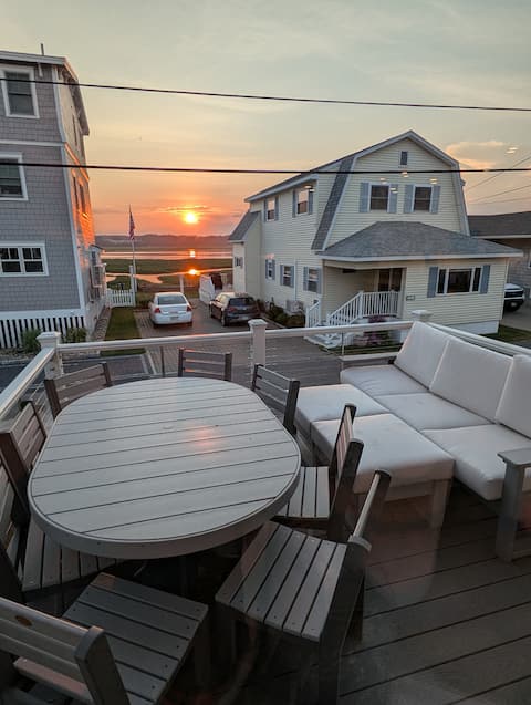 Wells Beach 6BR, 4BA water views