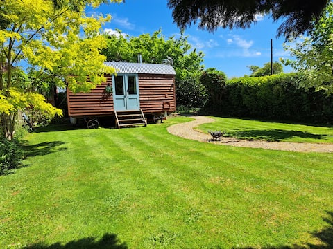 Successful Airbnb property: The Garden Retreat in East Dorset