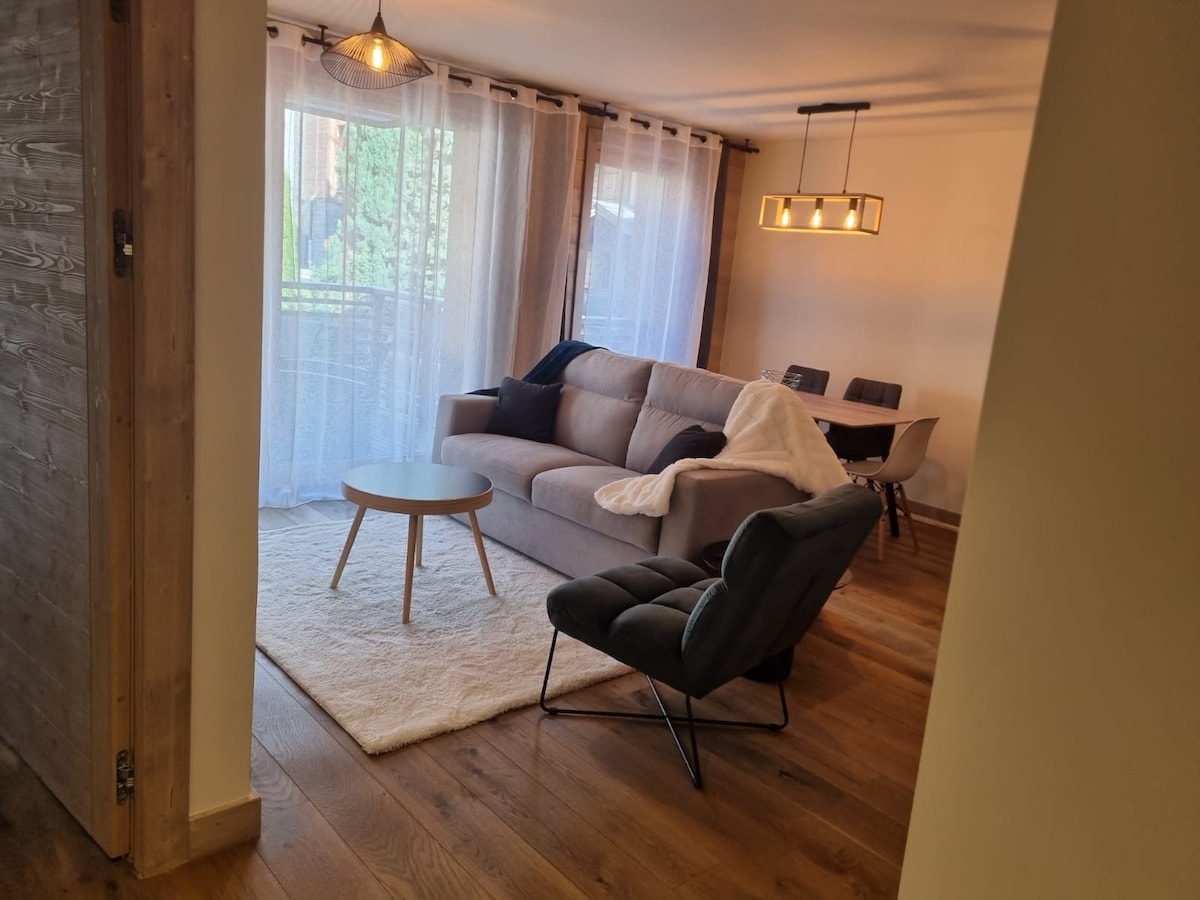 Propriété Airbnb réussie: In the heart of the village of Les Gets à Les Gets