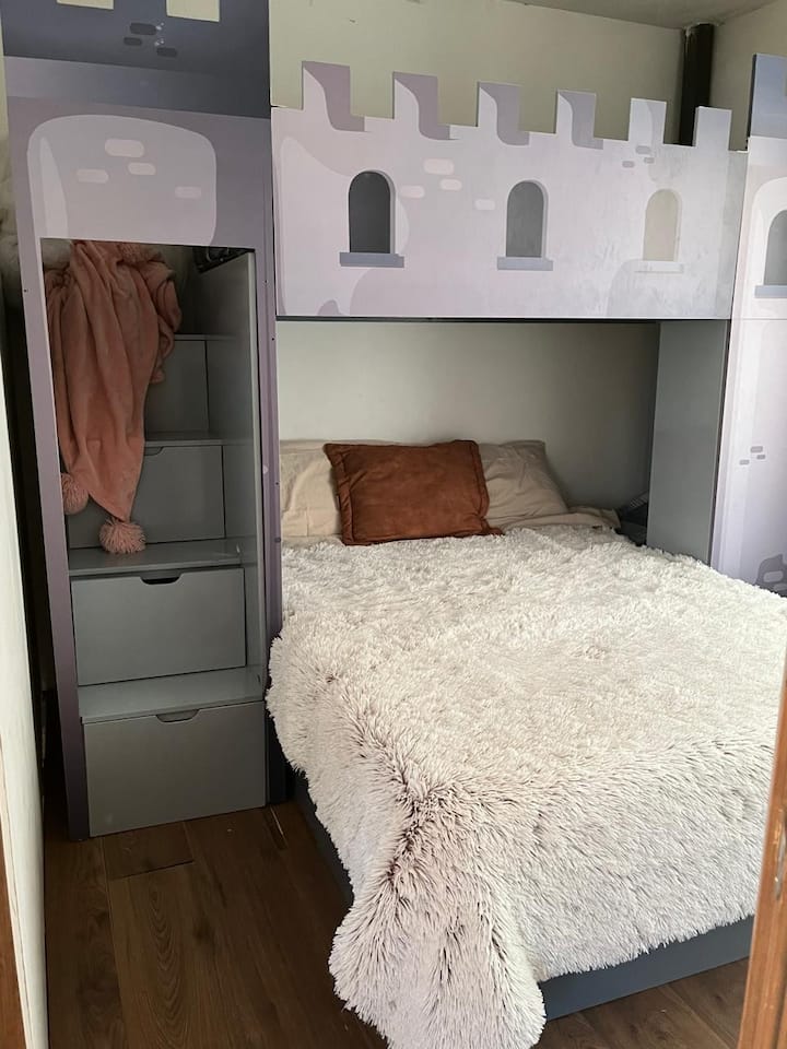 საძინებელი 2