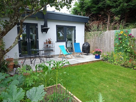 Top Airbnb: Hygga, little house of comfort in Fowey
