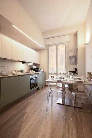 [Dimora Caruso] Piazza Maggiore A/C Lusso e Design gallery image 4