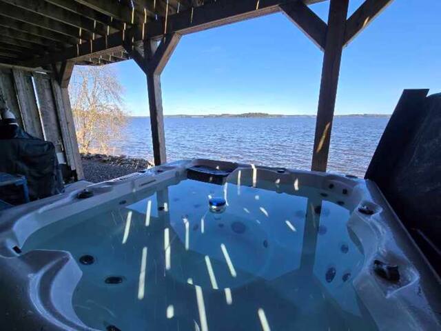 Waterfront Oasis in Grand Bay-Westfield! gallery image 5