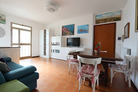 Annuncio Airbnb popolare: ModernShore - Garden Hideaway a Alba Adriatica