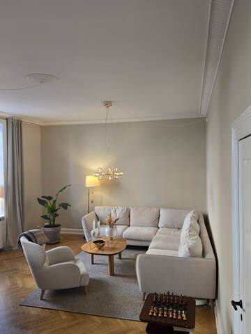 Luxurious apartment in embassy district Østerbro gallery image 2