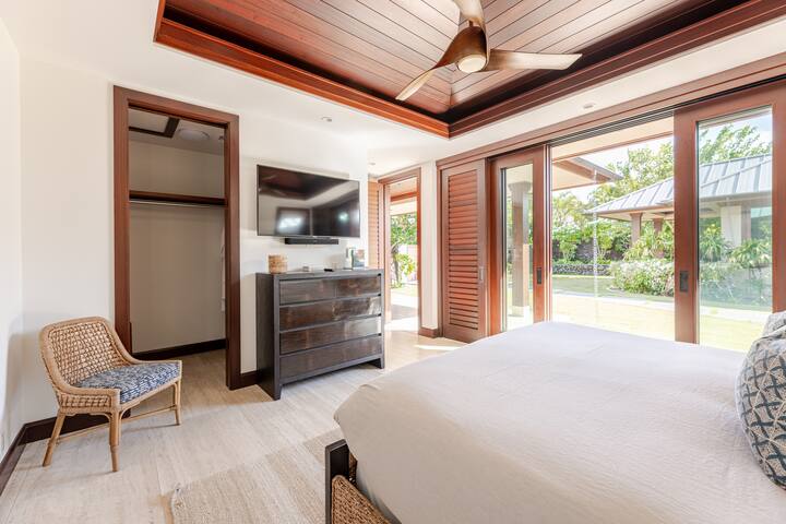 Fabulous Pauoa Beach Ocean Views gallery image 4