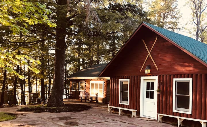 6 Bedroom Lodge on Teal lake