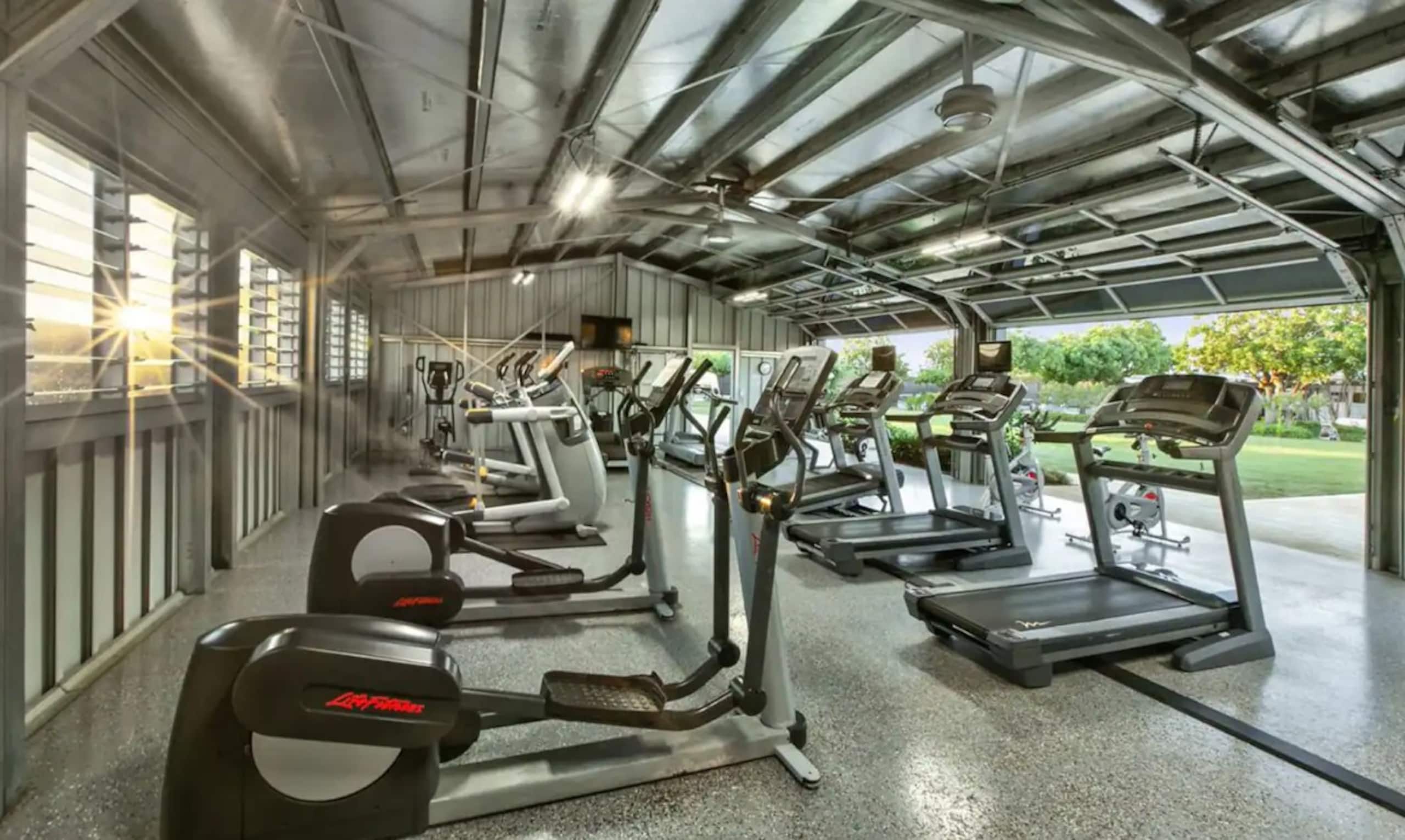 Great Kiahuna Condo on the Beach with A/C - Image 8