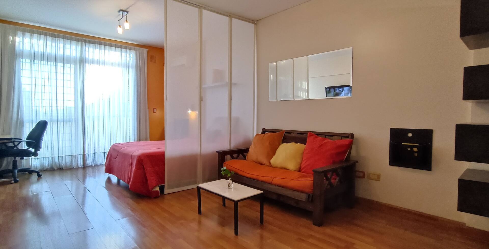 Kitnet de 1 quarto com varanda em Villa Urquiza