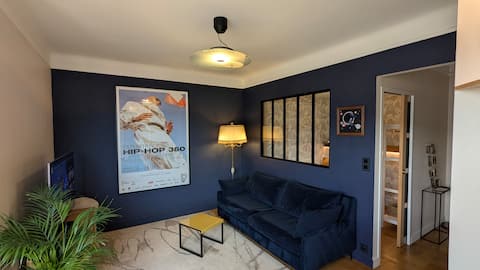 Top Airbnb: Cosy & AC 5 mn to Metro 12 Direct to Central Paris in Issy Les Moulineaux