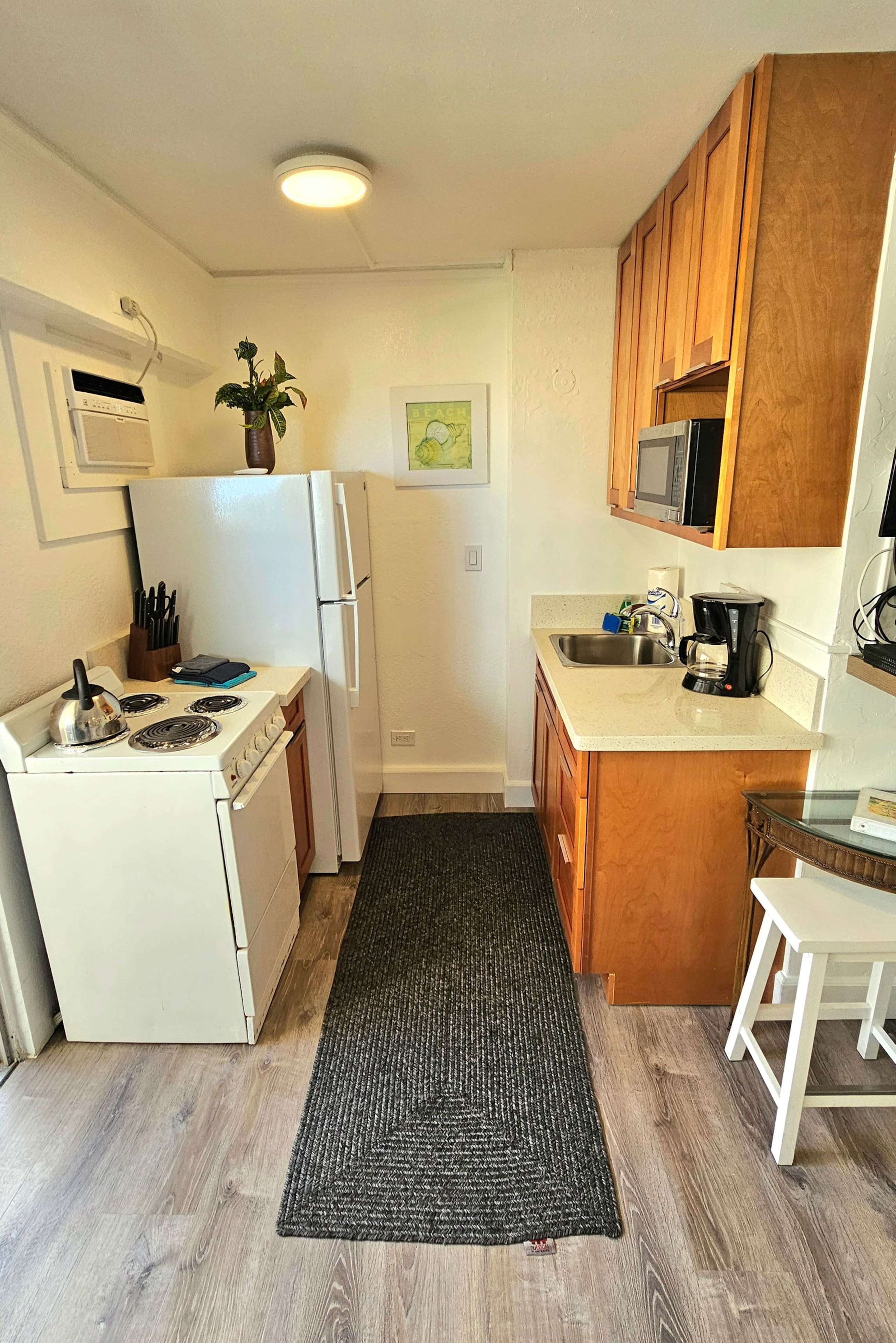 Condo in Honolulu · ★4.77 · 1 bedroom · 1 bed · 1 private bath - Image 5
