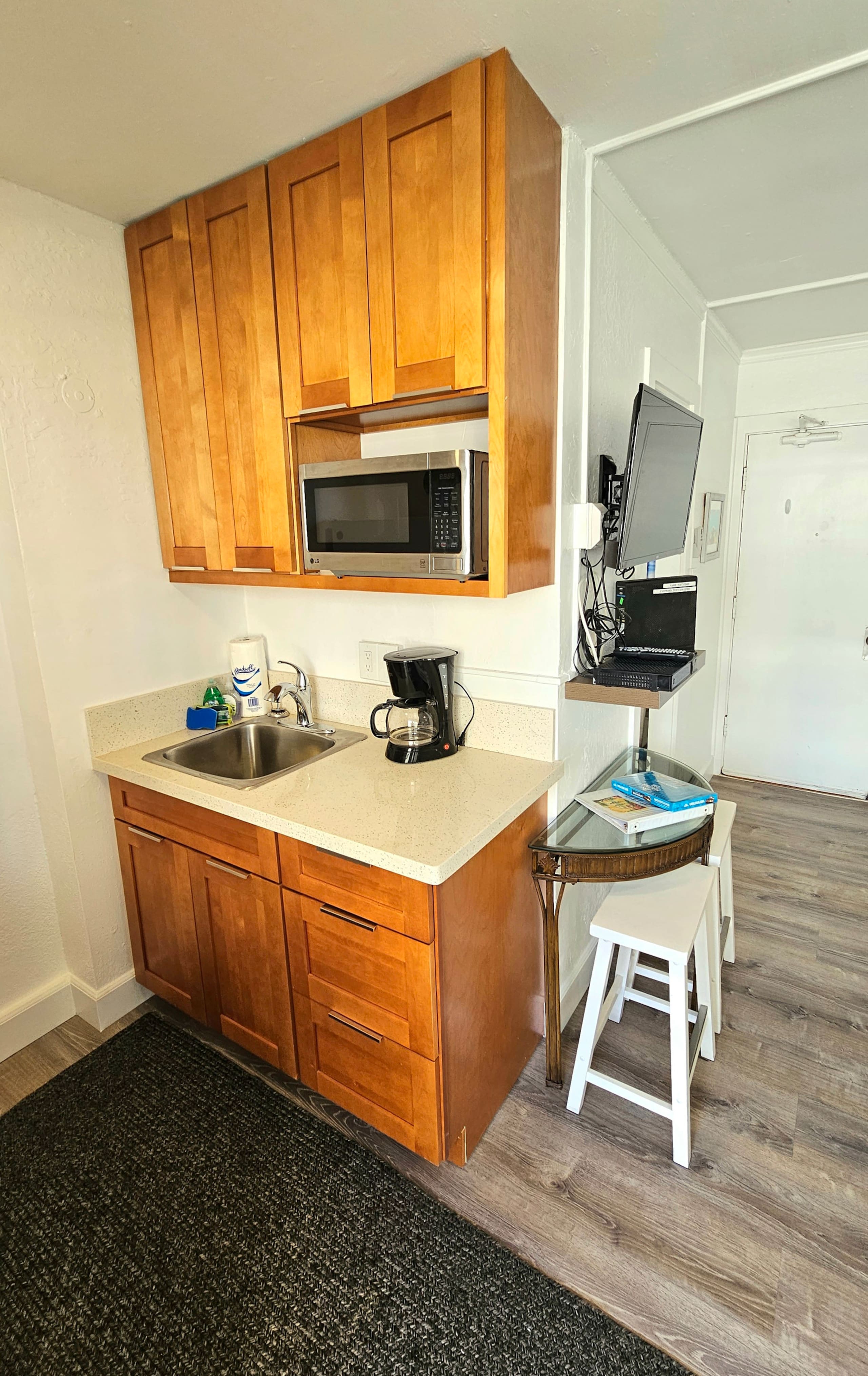 Condo in Honolulu · ★4.77 · 1 bedroom · 1 bed · 1 private bath - Image 7